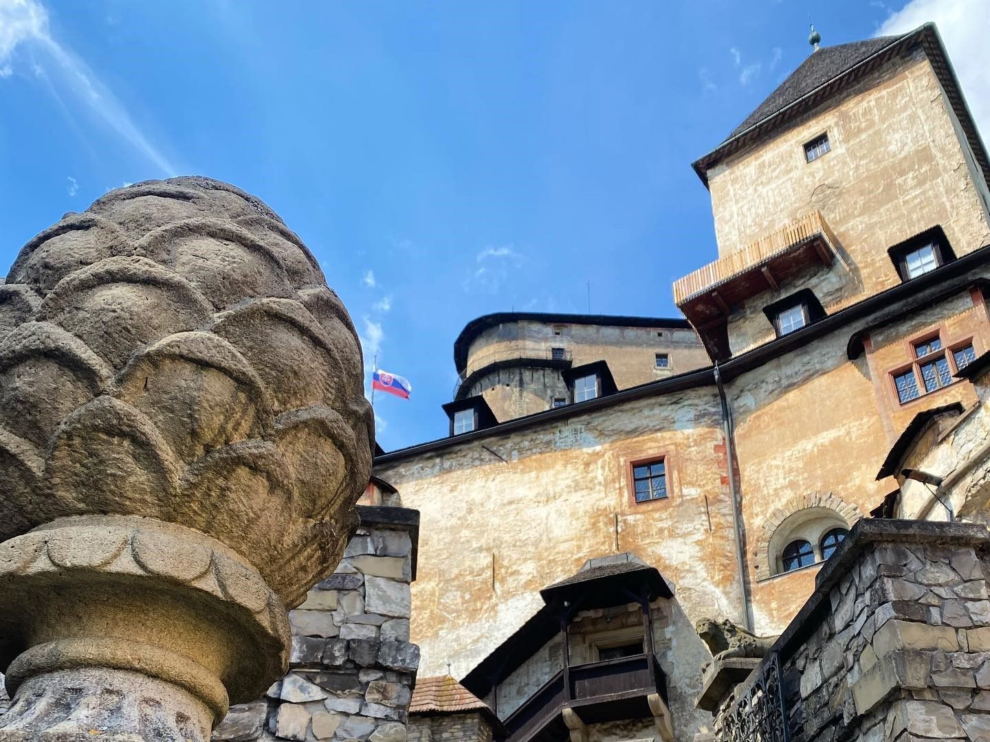 15 Facebook Oravský hrad Orava Castle.jpg