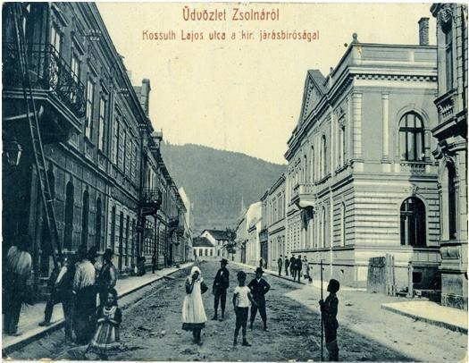 Budova súdu v roku 1908 (vpravo) - Štátny archív Žilina.jpg