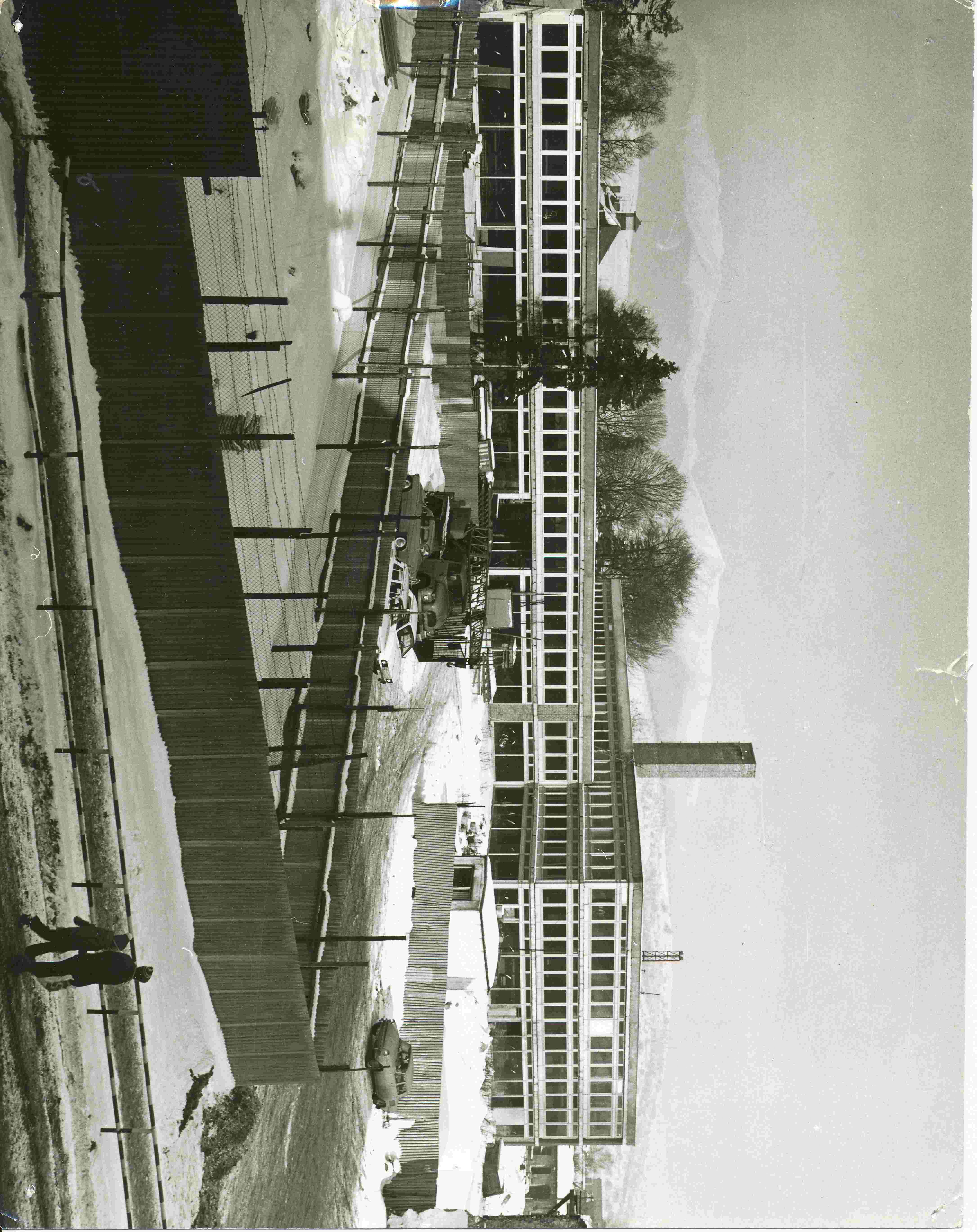 F 2661 - výstavba Domu služieb a OD Prior (1976-1983)1.jpg