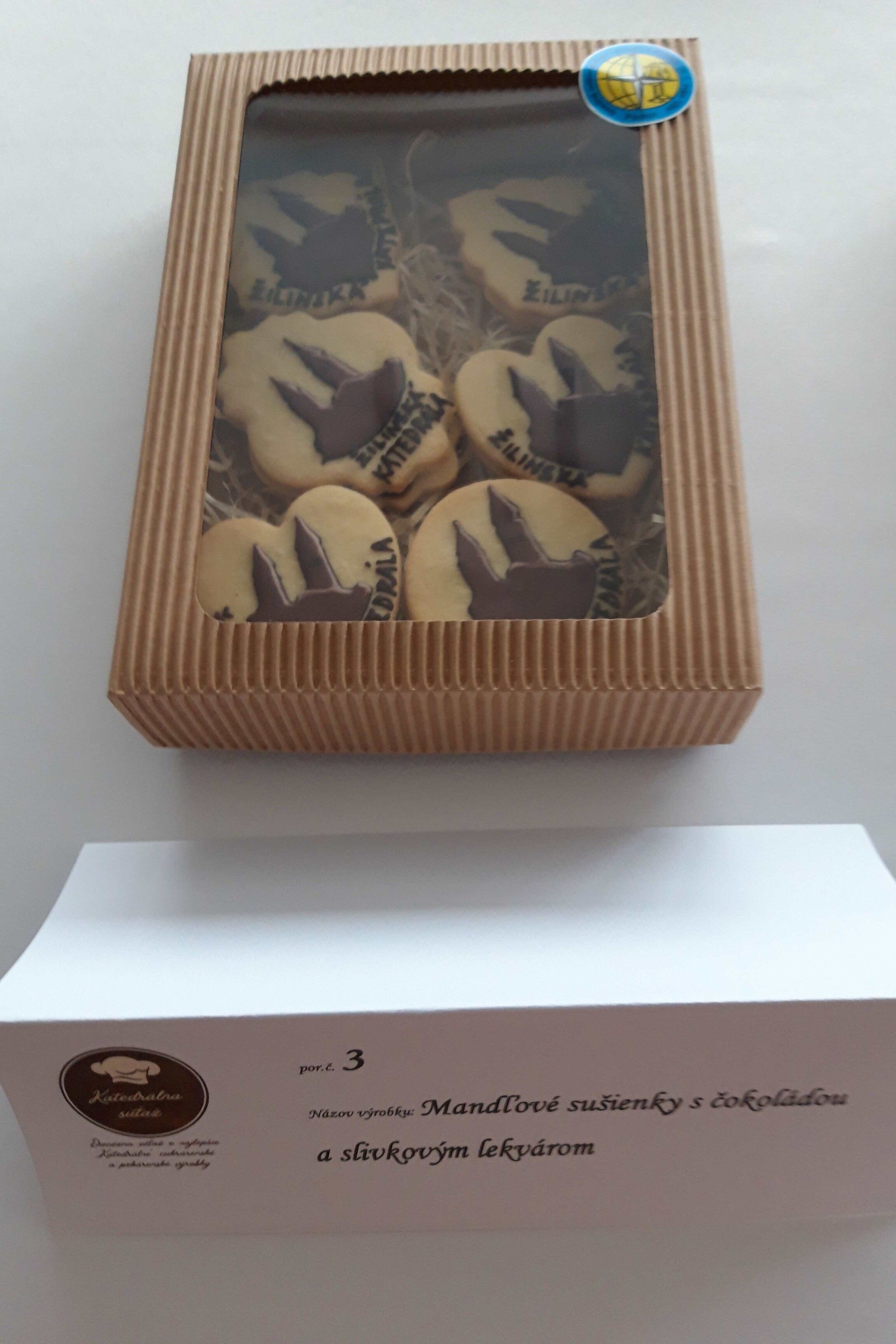 Kategória II. cukrárenský výrobok - 3. miesto Mandľové sušienky s čokoládou a Slivkovým lekvárom - Lenka Kubušová.jpeg