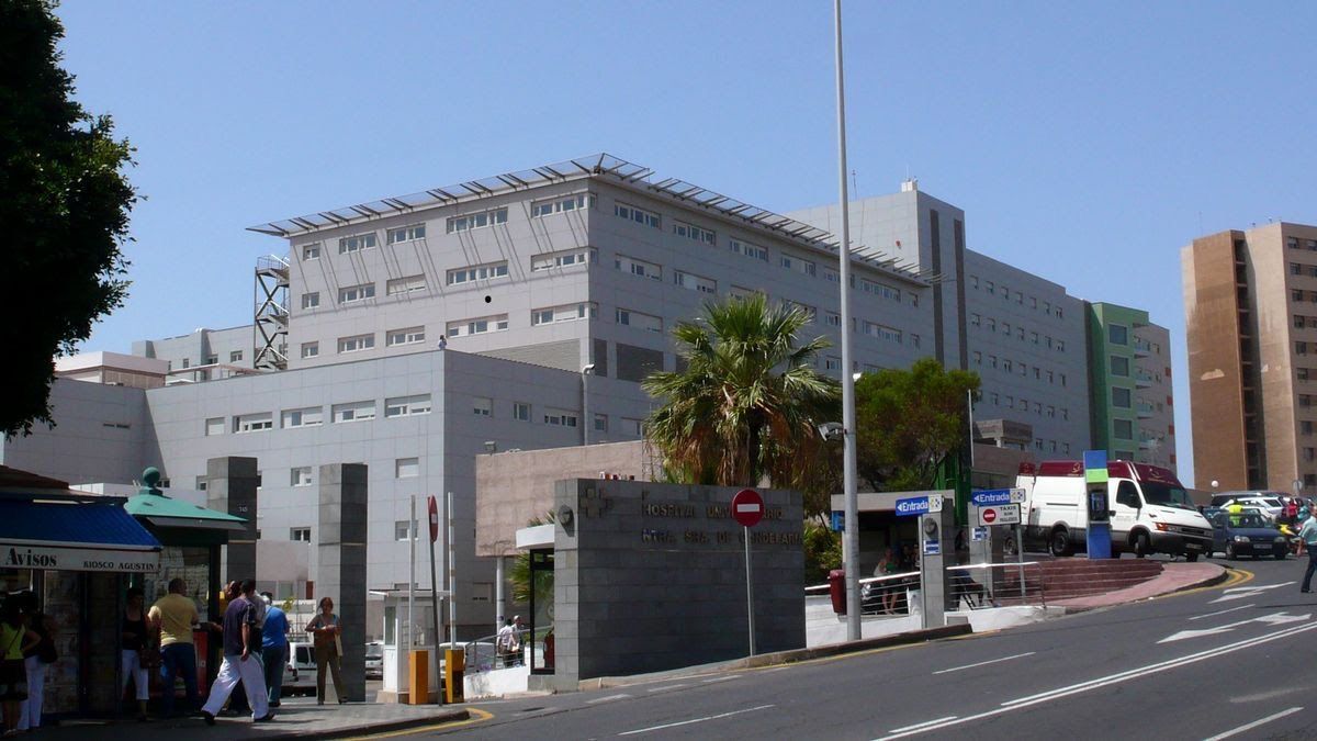 Nemocnica El Hospital de La Candelaria Santa Cruz.JPG