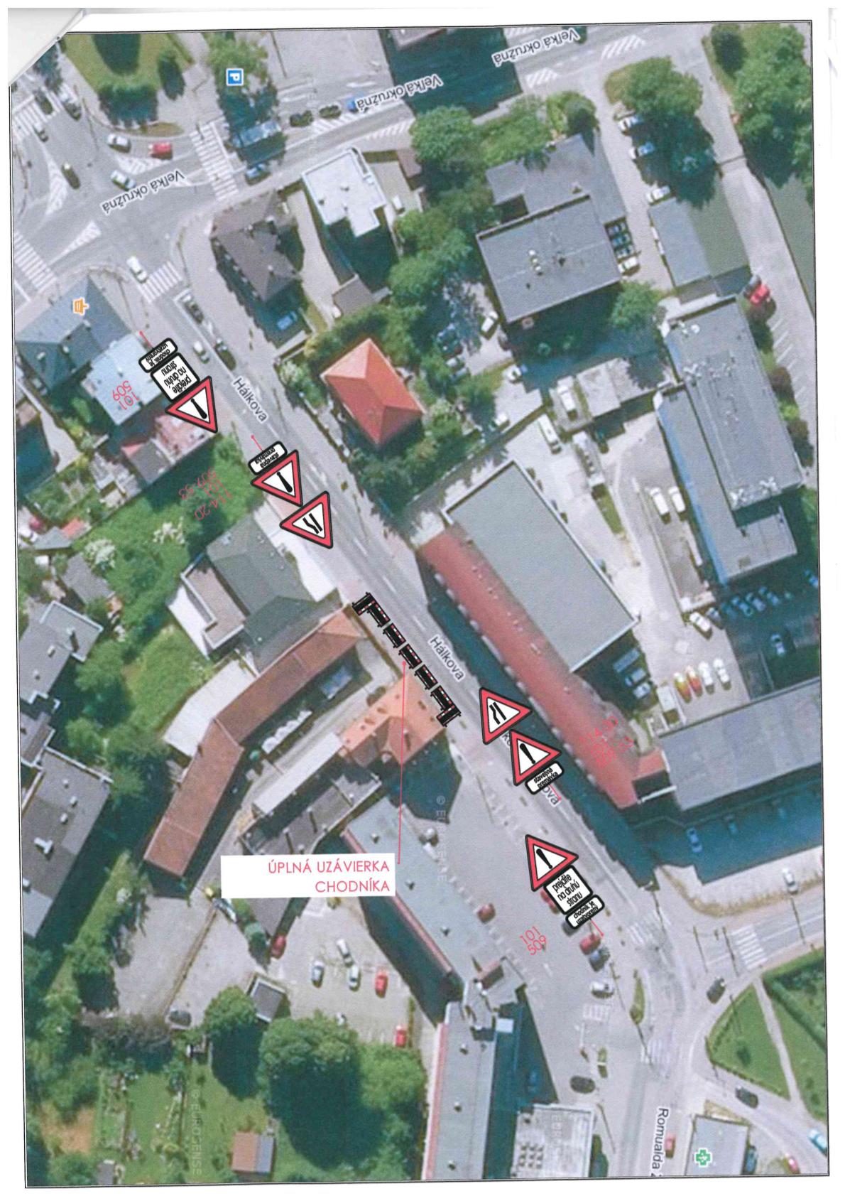 Uplna uzavierka_Halkova ulica Zilina 2.jpg