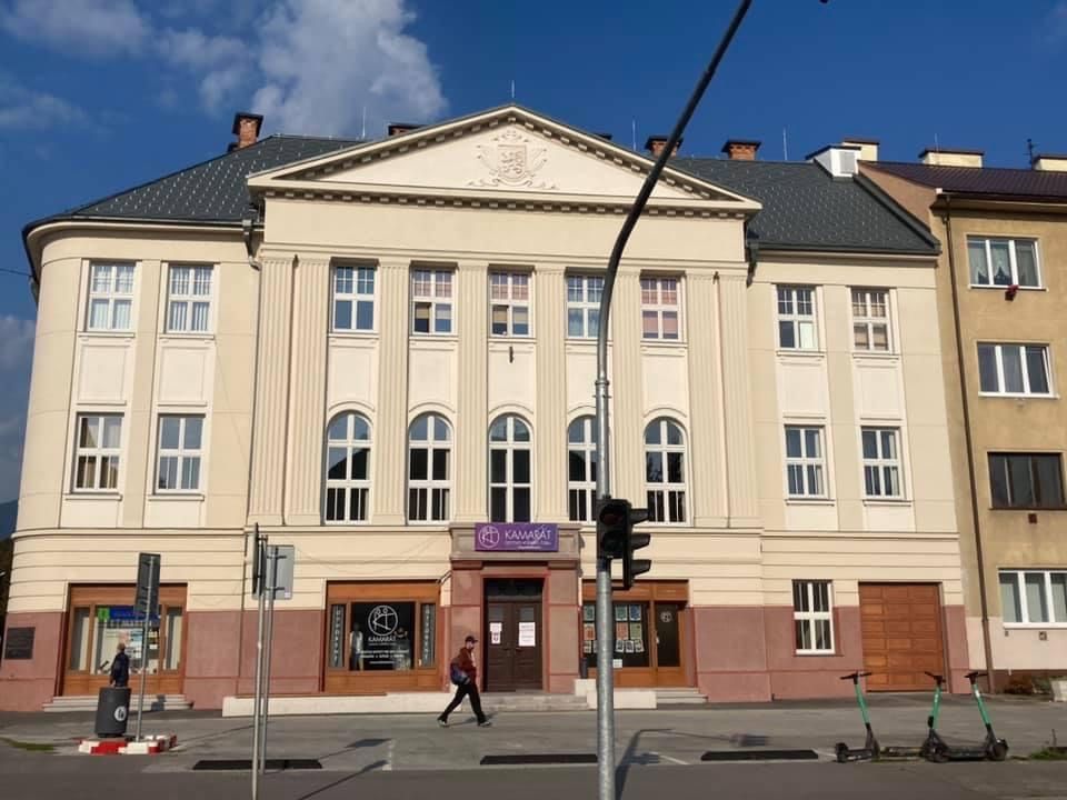 V budove Advokátskej komory sídli roky  Centrum voľného času v máji sa vysťahuje.JPG