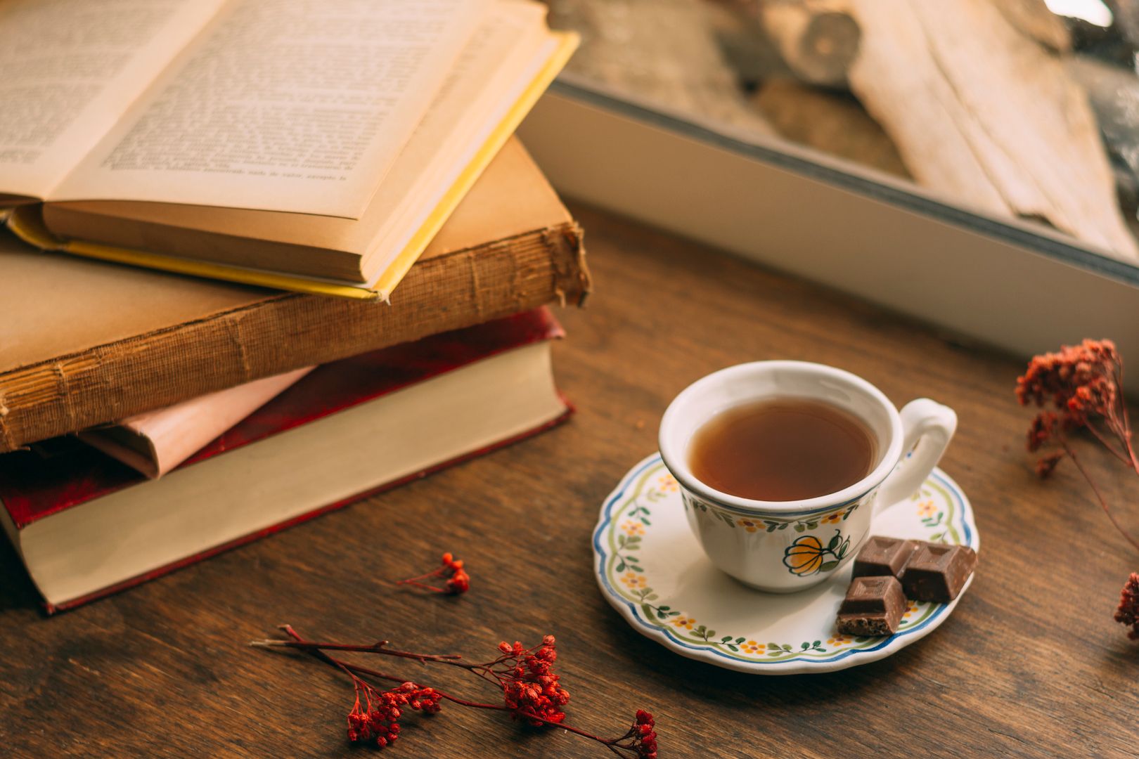 close-up-cup-tea-with-books.jpg