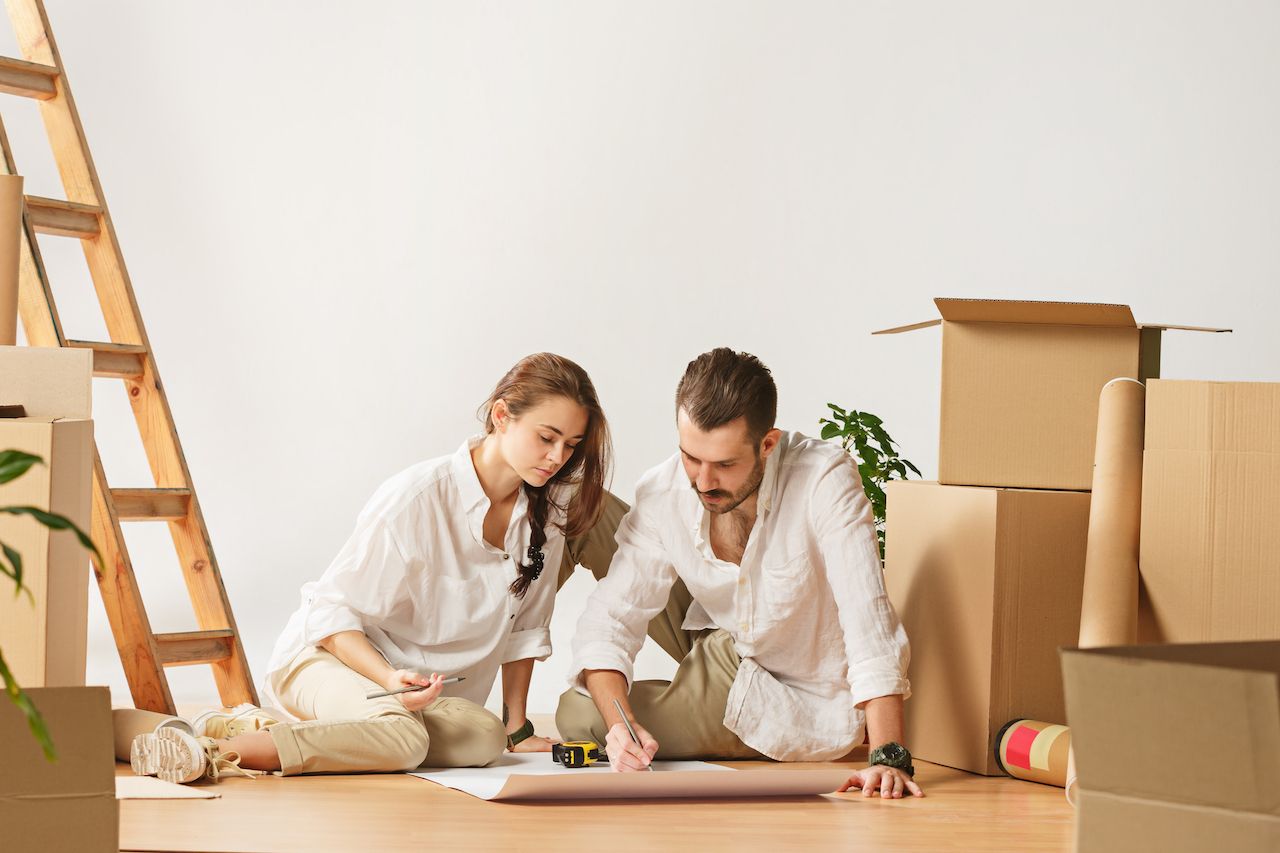 couple-moving-new-home.jpg