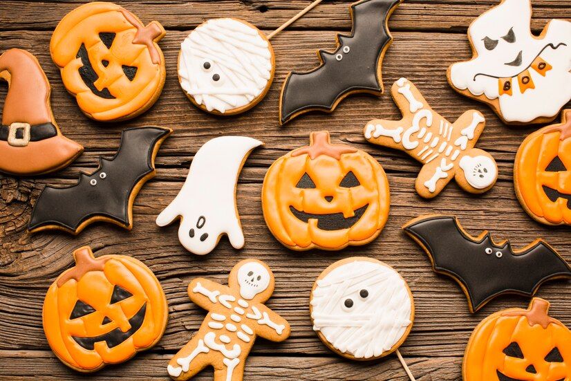 delicious-halloween-party-cookies_23-2148276253.jpg