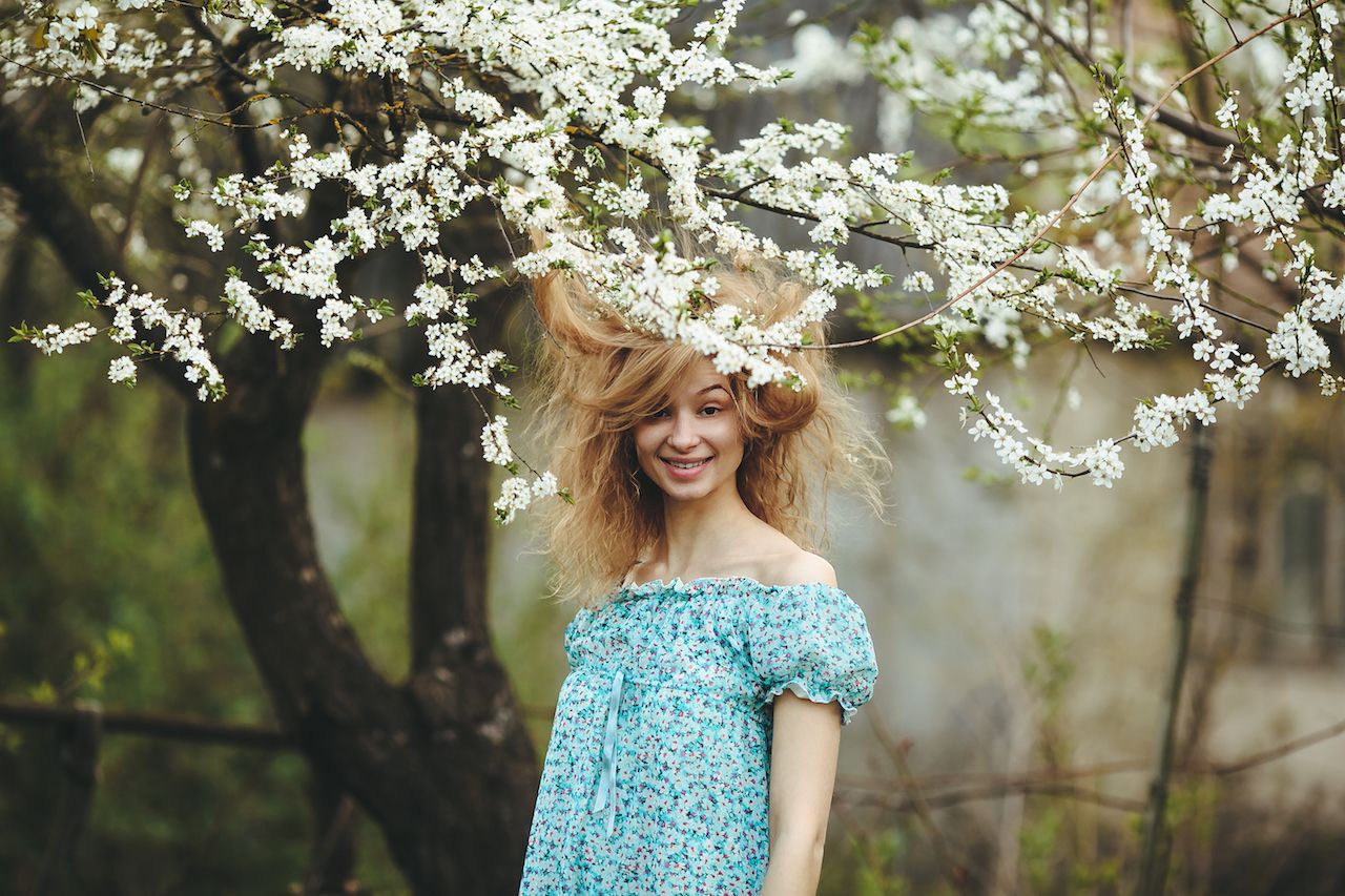 girl-playing-with-her-hair.jpg